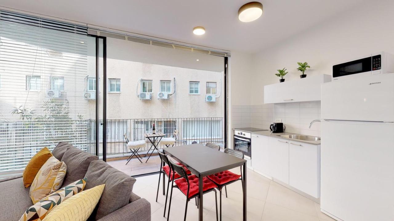 Comfortable Apartment With Balcony By Holyguest เทลอาวีฟ ภายนอก รูปภาพ