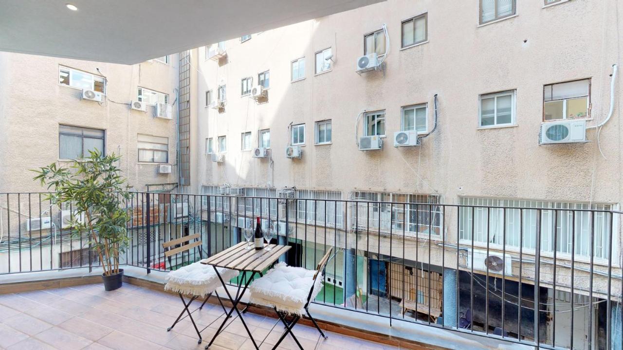 Comfortable Apartment With Balcony By Holyguest เทลอาวีฟ ภายนอก รูปภาพ